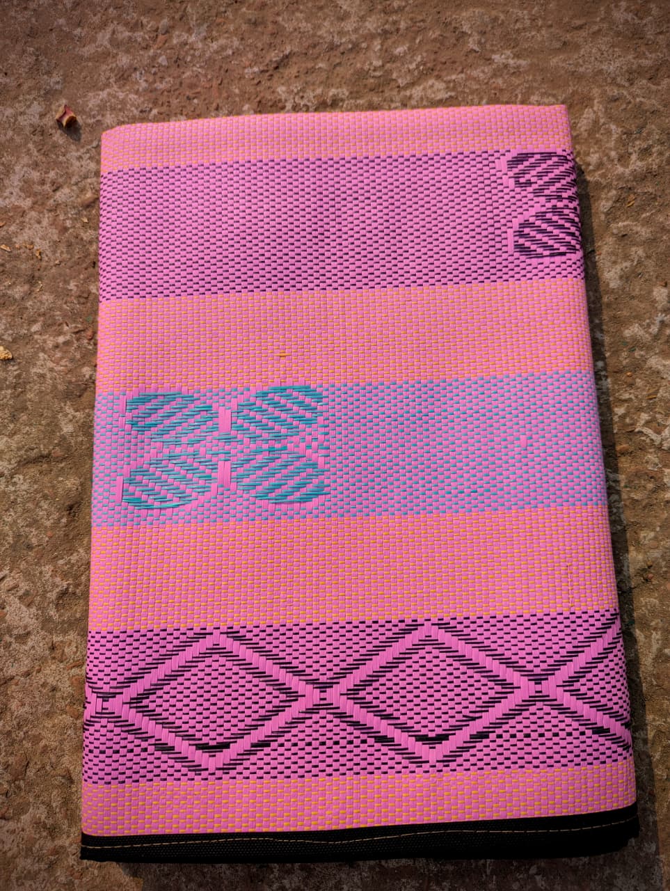 প্রিমিয়াম ফোল্ডেবল মাদুর – ভাঁজ করা অবস্থায়